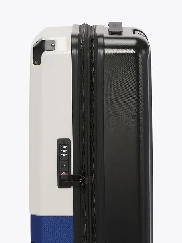 21″ Colorblock Hardcase Spinner Luggage 21″ Colorblock Hardcase Spinner Luggage