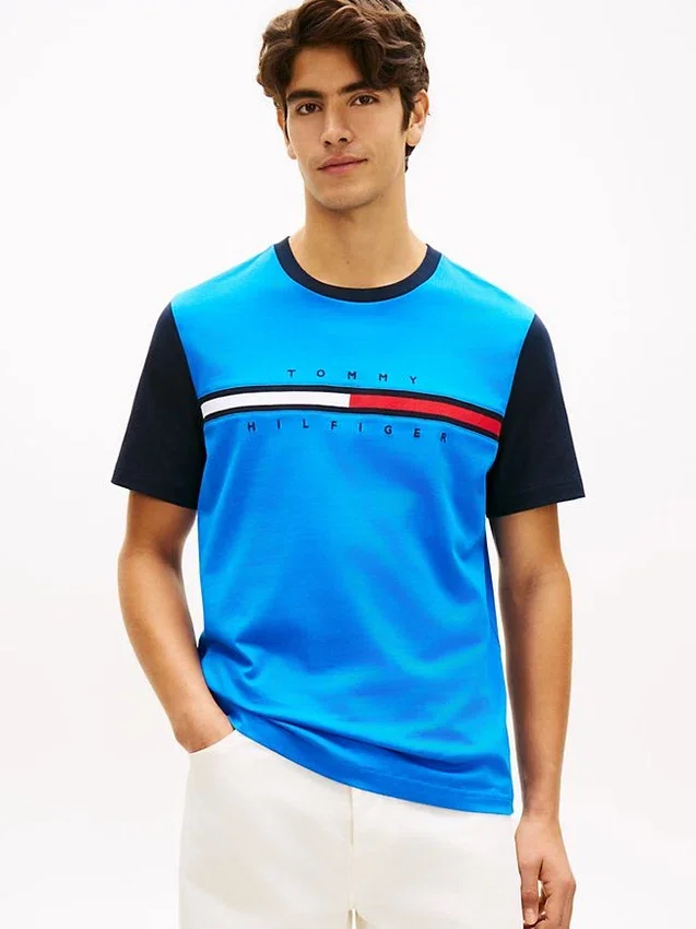 Flag Logo Contrast Sleeve T-Shirt Flag Logo Contrast Sleeve T-Shirt
