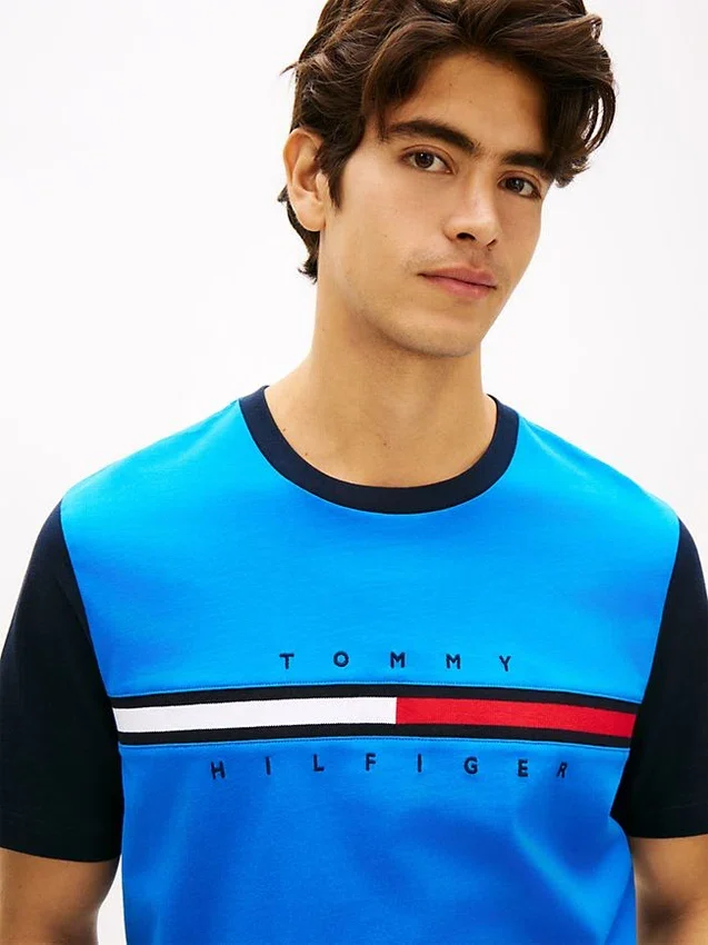 Flag Logo Contrast Sleeve T-Shirt Flag Logo Contrast Sleeve T-Shirt
