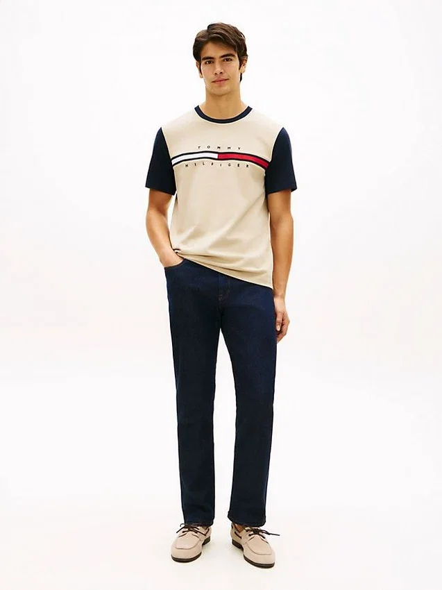 Flag Logo Contrast Sleeve T-Shirt Flag Logo Contrast Sleeve T-Shirt