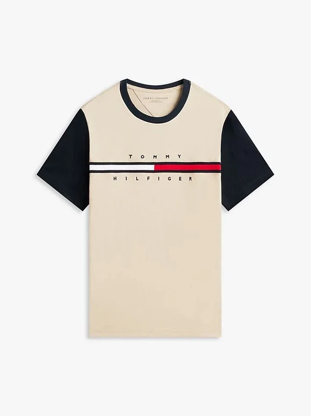 Flag Logo Contrast Sleeve T-Shirt Flag Logo Contrast Sleeve T-Shirt