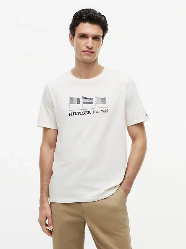 Hilfiger Multi-Flag Logo T-Shirt Hilfiger Multi-Flag Logo T-Shirt