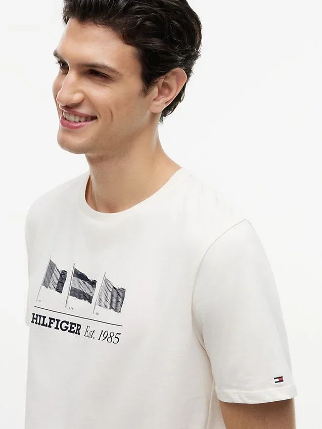 Hilfiger Multi-Flag Logo T-Shirt Hilfiger Multi-Flag Logo T-Shirt