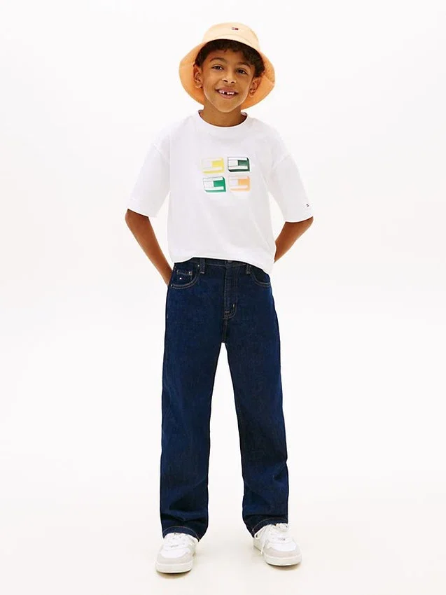 Kids’ 3D Logo Graphic T-Shirt Kids’ 3D Logo Graphic T-Shirt