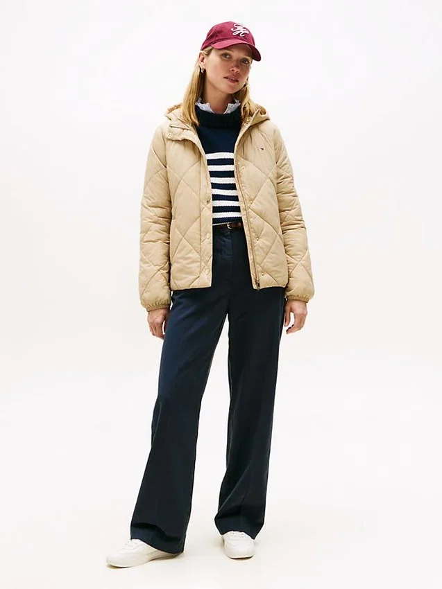 Lightweight Hooded Padded Quilted Jacket Lightweight Hooded Padded Quilted Jacket