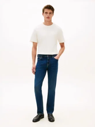 Lightweight Stretch Slim Jean