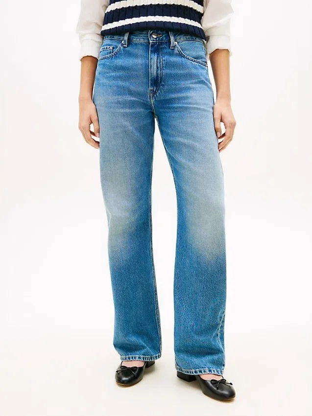 Mid-Rise Loose Straight Jean Mid-Rise Loose Straight Jean