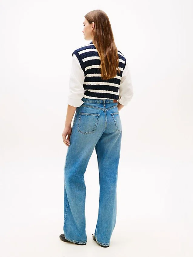 Mid-Rise Loose Straight Jean Mid-Rise Loose Straight Jean