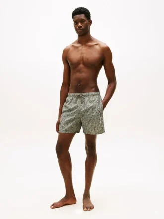 Palm Leaf Print 7″ Swim Trunk