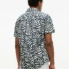 Palm Leaf Print Paper-Touch Shirt Palm Leaf Print Paper-Touch Shirt