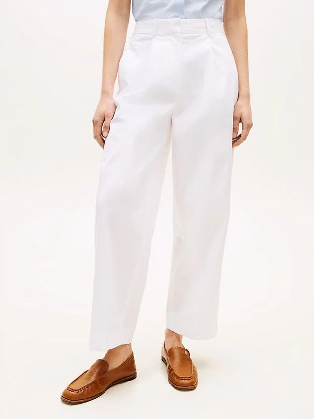 Pleated Twill Barrel Chino Pleated Twill Barrel Chino