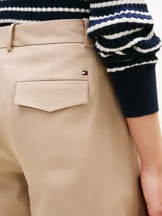 Pleated Twill Barrel Chino