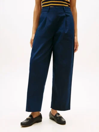 Pleated Twill Barrel Chino Pleated Twill Barrel Chino
