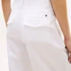Pleated Twill Barrel Chino Pleated Twill Barrel Chino