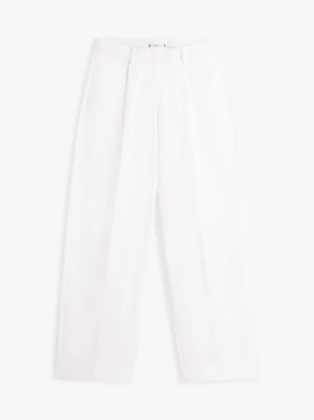 Pleated Twill Barrel Chino Pleated Twill Barrel Chino