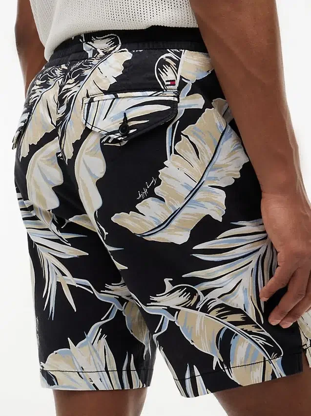 Regular Fit 7″ Tropical Print Short Regular Fit 7″ Tropical Print Short