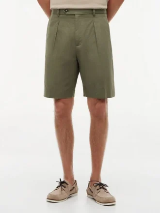Relaxed Cotton-Linen Blend Chino Short Relaxed Cotton-Linen Blend Chino Short