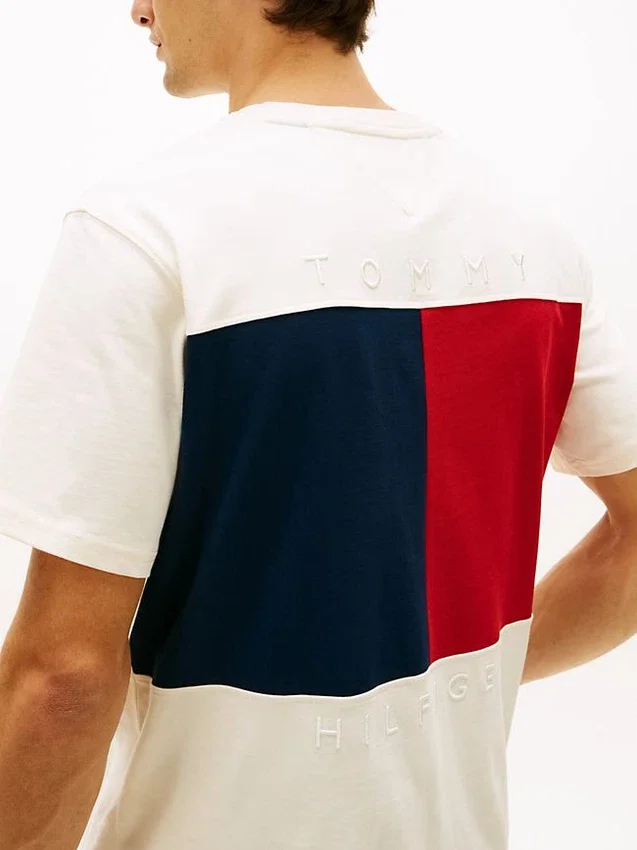 Relaxed Fit Back Flag Logo T-Shirt Relaxed Fit Back Flag Logo T-Shirt