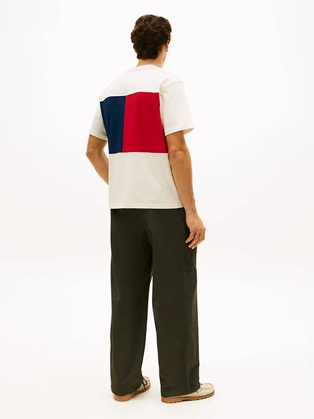 Relaxed Fit Back Flag Logo T-Shirt Relaxed Fit Back Flag Logo T-Shirt