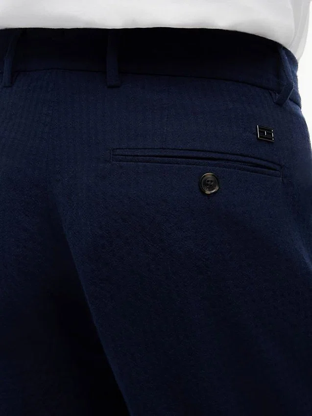 Relaxed Light Wool-Blend Seersucker Pant Relaxed Light Wool-Blend Seersucker Pant
