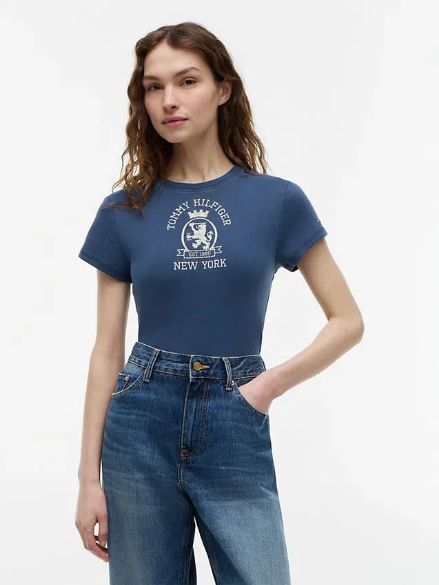 Slim Fit Garment-Dyed Crest Logo T-Shirt Slim Fit Garment-Dyed Crest Logo T-Shirt