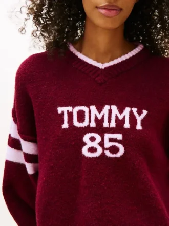 Tommy Jeans 85 Varsity V-Neck Sweater Tommy Jeans 85 Varsity V-Neck Sweater