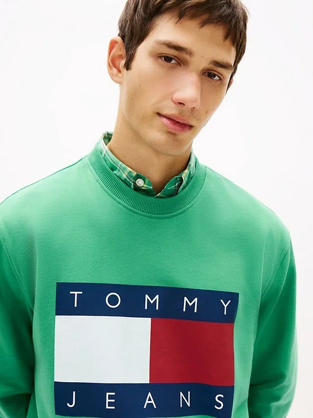 Tommy Jeans Big Flag Logo Sweatshirt Tommy Jeans Big Flag Logo Sweatshirt
