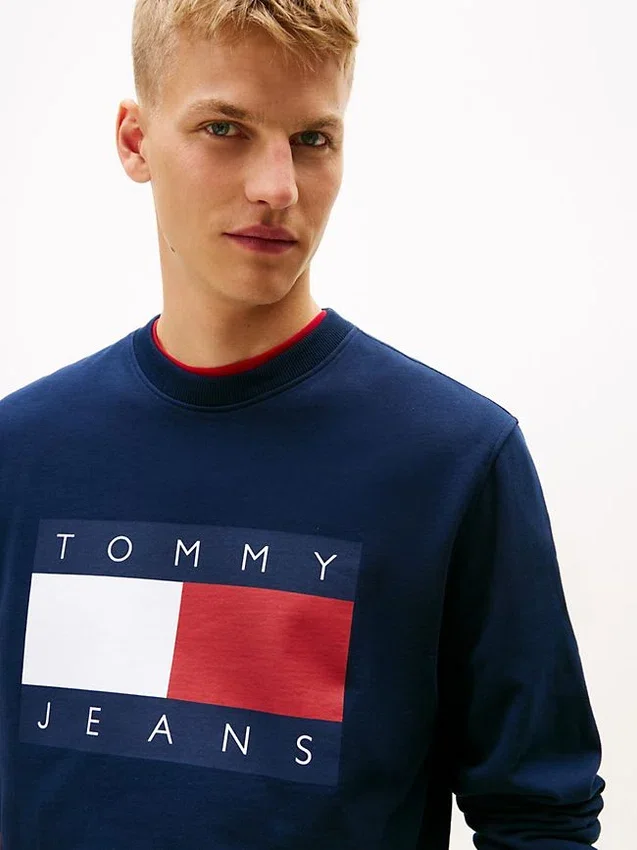 Tommy Jeans Big Flag Logo Sweatshirt Tommy Jeans Big Flag Logo Sweatshirt