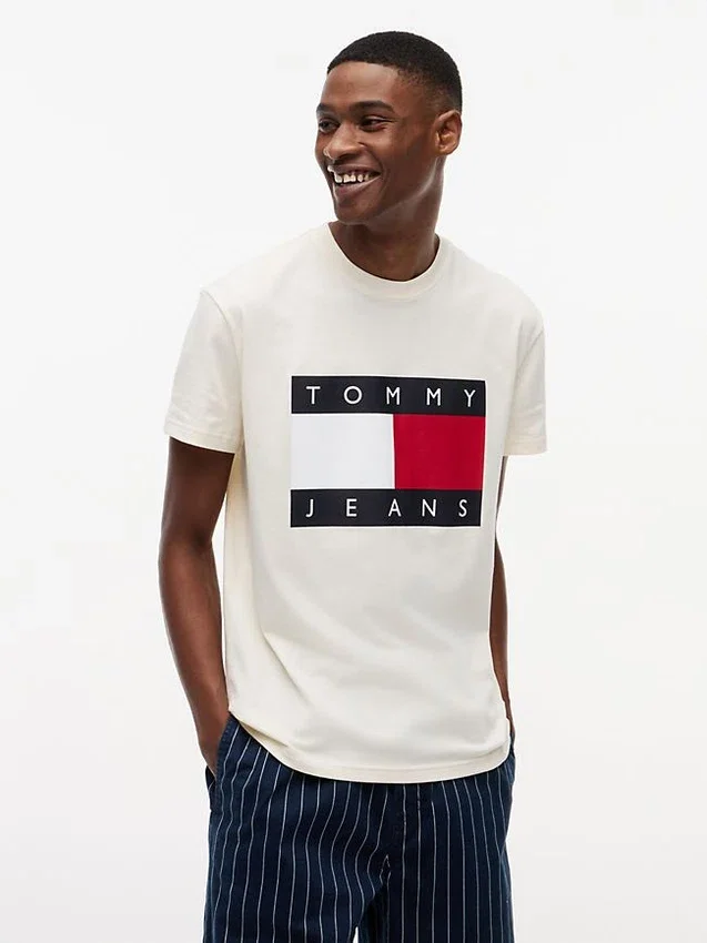 Tommy Jeans Big Flag Logo T-Shirt Tommy Jeans Big Flag Logo T-Shirt