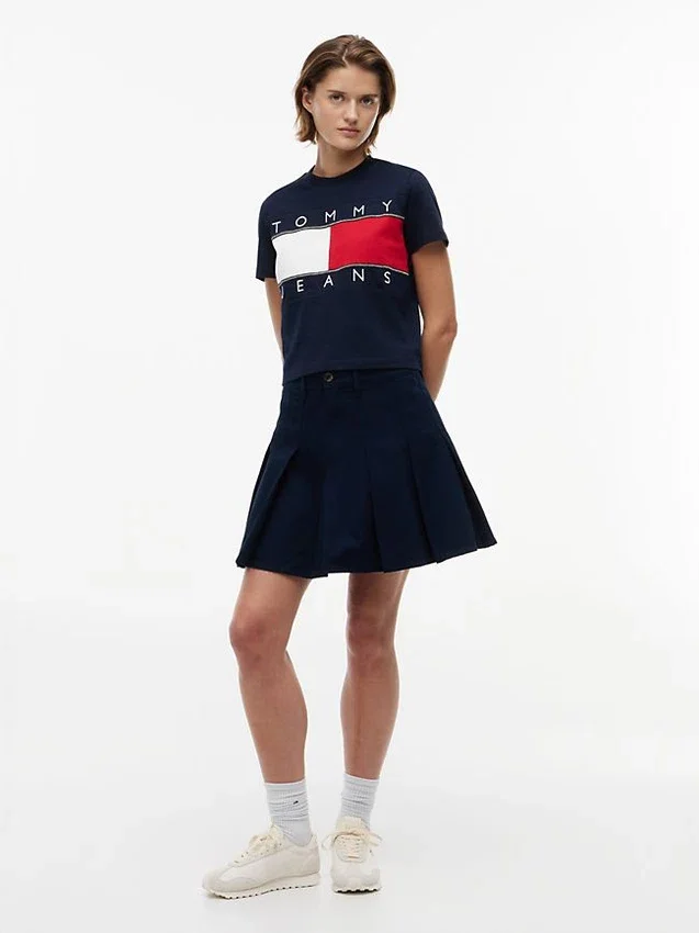 Tommy Jeans Big Flag Logo T-Shirt Tommy Jeans Big Flag Logo T-Shirt