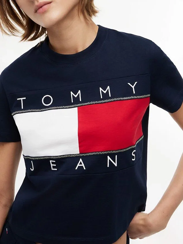 Tommy Jeans Big Flag Logo T-Shirt Tommy Jeans Big Flag Logo T-Shirt