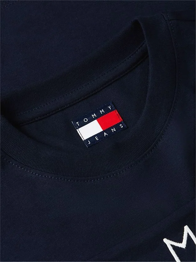 Tommy Jeans Big Flag Logo T-Shirt Tommy Jeans Big Flag Logo T-Shirt