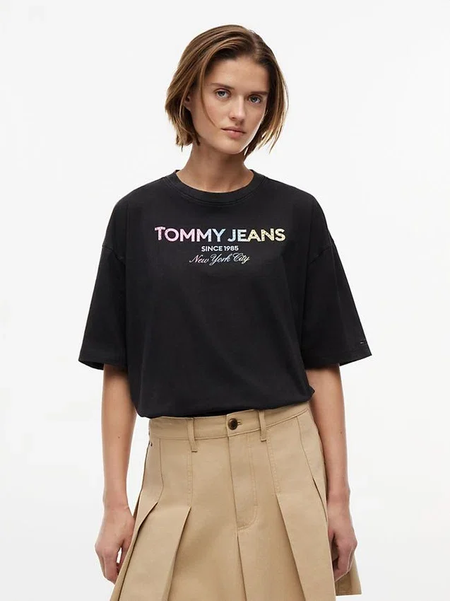 Tommy Jeans Crystal Logo T-Shirt Tommy Jeans Crystal Logo T-Shirt