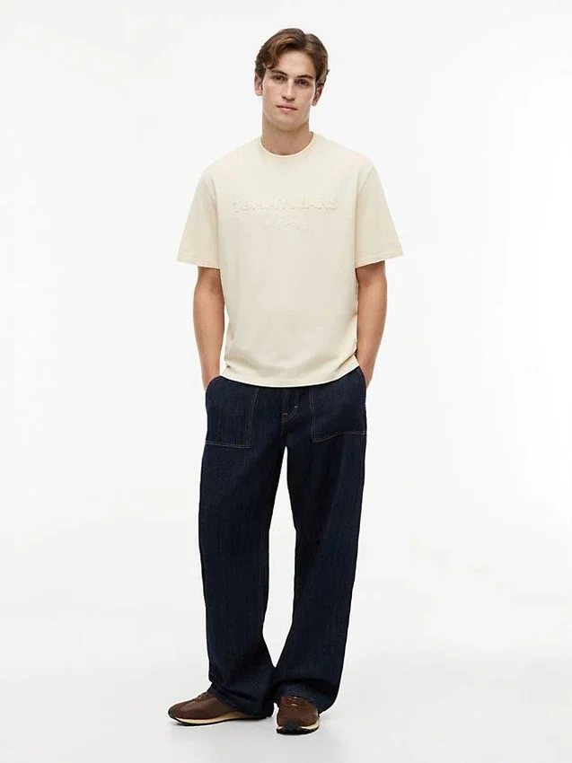 Tommy Jeans Distressed Logo T-Shirt Tommy Jeans Distressed Logo T-Shirt