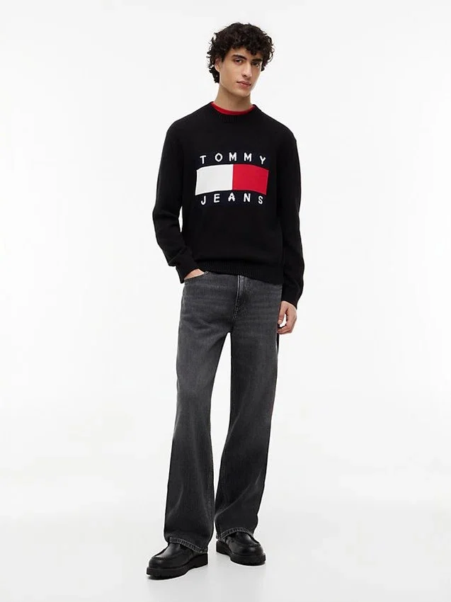 Tommy Jeans Flag Logo Crewneck Sweater Tommy Jeans Flag Logo Crewneck Sweater