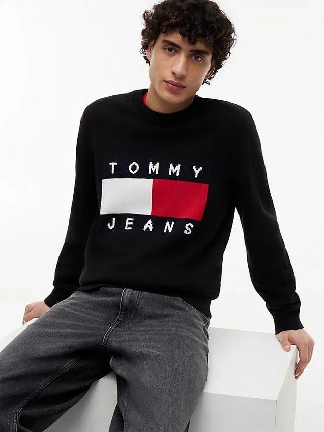 Tommy Jeans Flag Logo Crewneck Sweater Tommy Jeans Flag Logo Crewneck Sweater