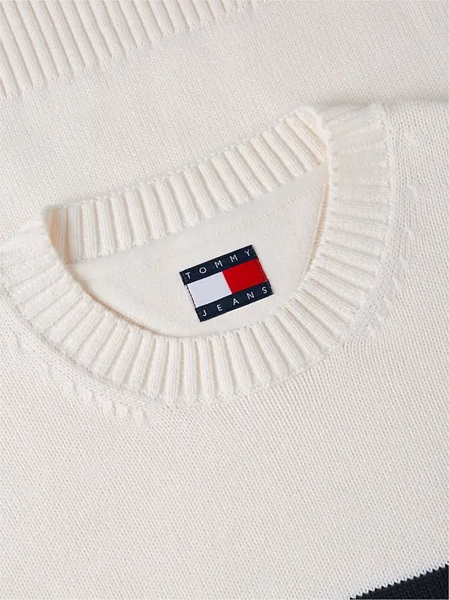 Tommy Jeans Flag Logo Crewneck Sweater Tommy Jeans Flag Logo Crewneck Sweater