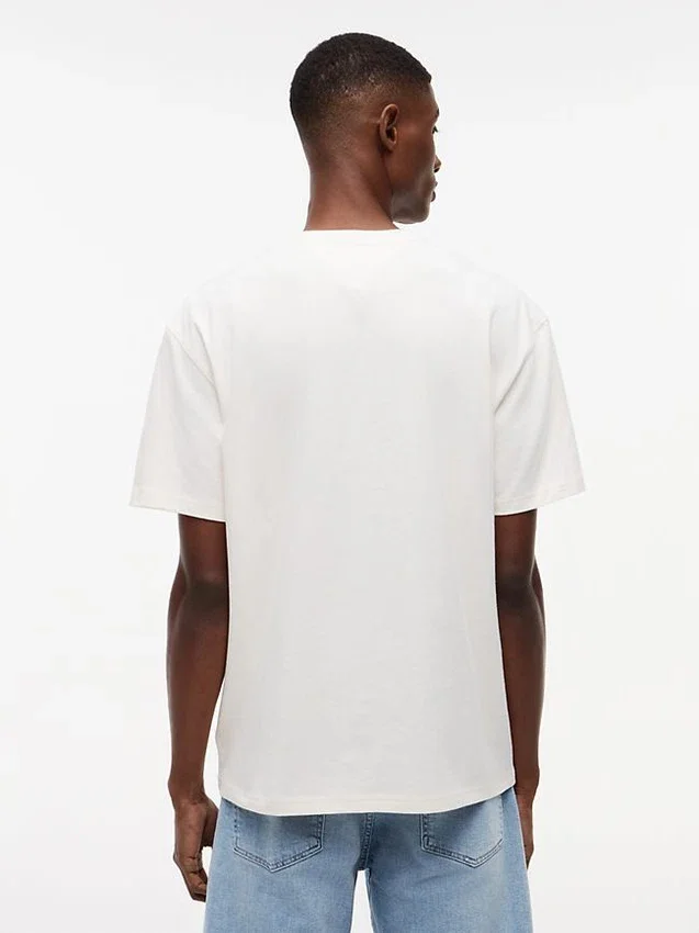 Tommy Jeans Gradient Logo T-Shirt Tommy Jeans Gradient Logo T-Shirt