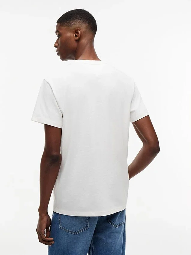Tommy Jeans Logo Slim Fit T-Shirt Tommy Jeans Logo Slim Fit T-Shirt