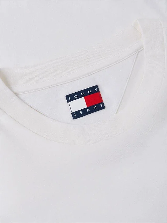 Tommy Jeans Logo Slim Fit T-Shirt Tommy Jeans Logo Slim Fit T-Shirt