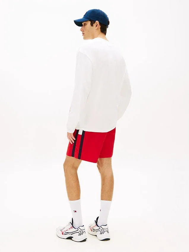 Tommy Jeans Long-Sleeve LA Logo T-Shirt Tommy Jeans Long-Sleeve LA Logo T-Shirt