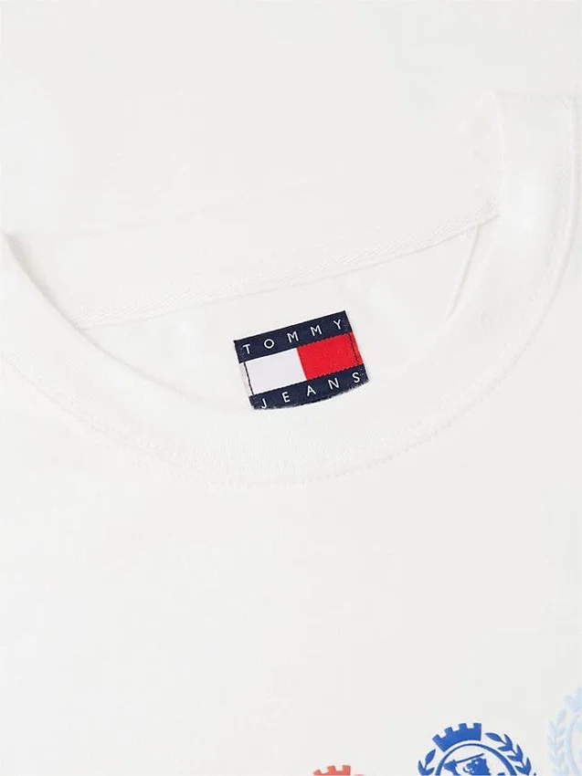 Tommy Jeans Multi-Crest Logo T-Shirt Tommy Jeans Multi-Crest Logo T-Shirt