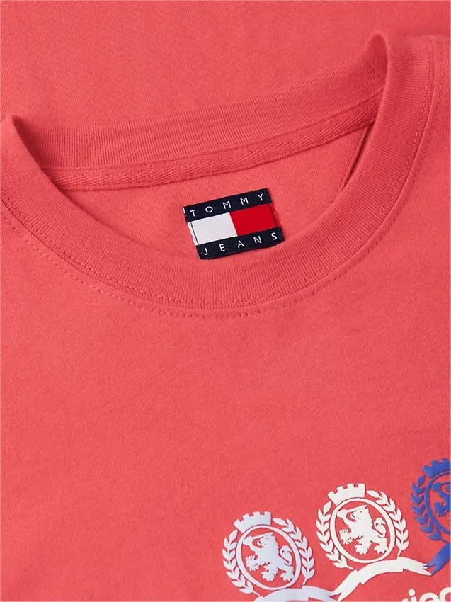 Tommy Jeans Multi-Crest Logo T-Shirt Tommy Jeans Multi-Crest Logo T-Shirt