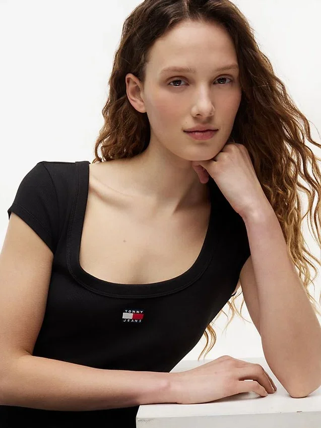 Tommy Jeans Rib-Knit Maxi Dress Tommy Jeans Rib-Knit Maxi Dress