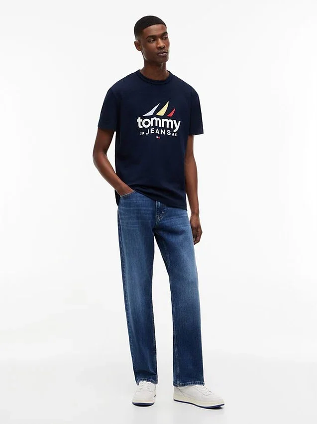 Tommy Jeans Sailing Logo T-Shirt Tommy Jeans Sailing Logo T-Shirt