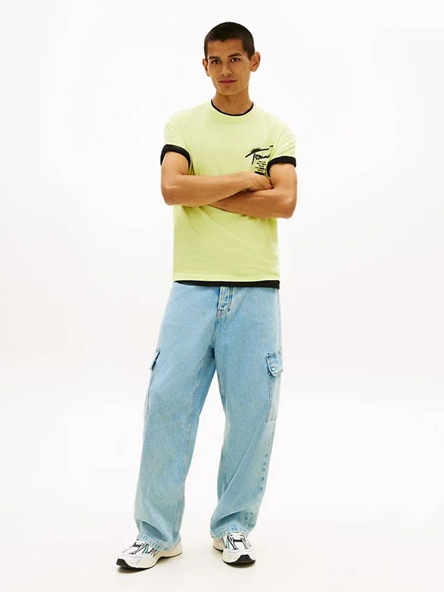 Tommy Jeans Spray Paint Logo T-Shirt Tommy Jeans Spray Paint Logo T-Shirt