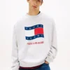 Tommy Jeans Wavy Flag Logo Sweatshirt Tommy Jeans Wavy Flag Logo Sweatshirt