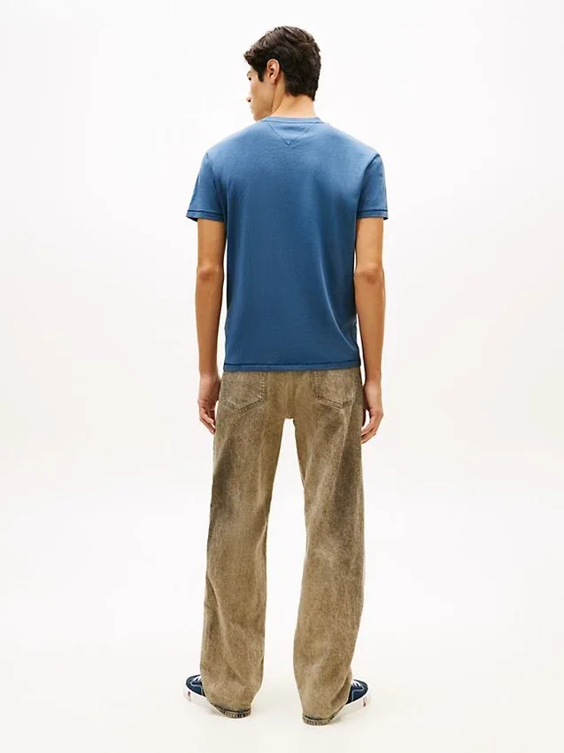 Tommy Jeans Wavy Flag Logo T-Shirt Tommy Jeans Wavy Flag Logo T-Shirt