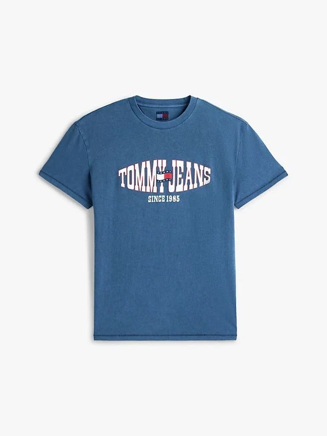 Tommy Jeans Wavy Flag Logo T-Shirt Tommy Jeans Wavy Flag Logo T-Shirt